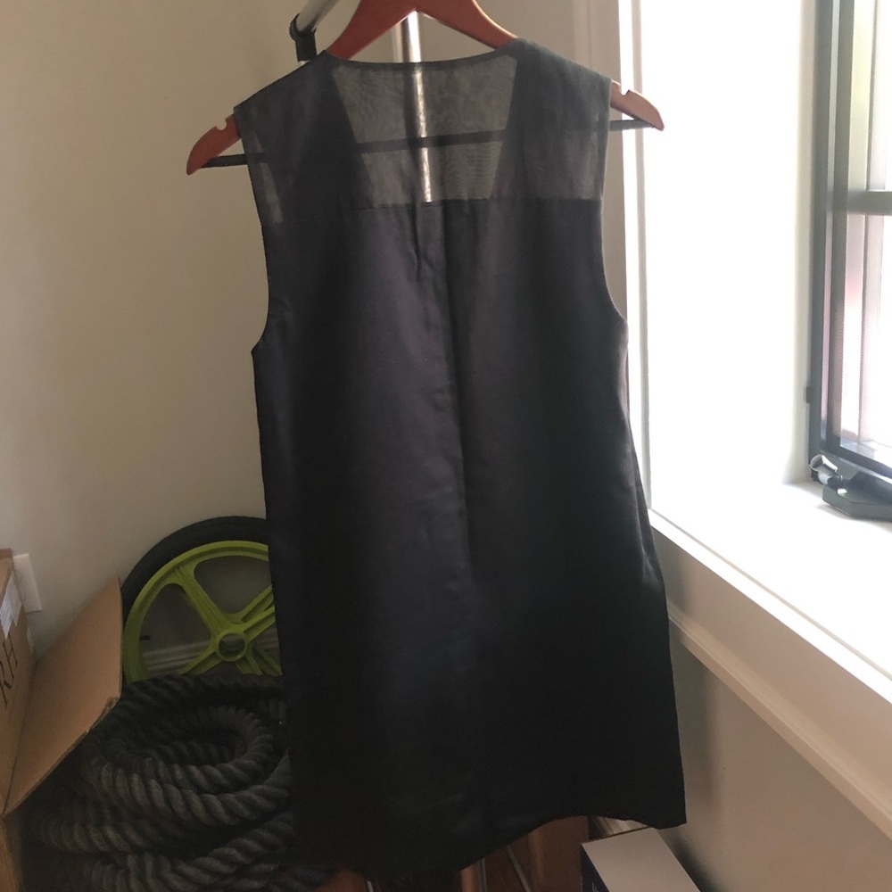 Black shift dress - v neck - Picture 3 of 8